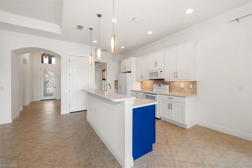 11511 Giulia DR, FORT MYERS FL 33913-14