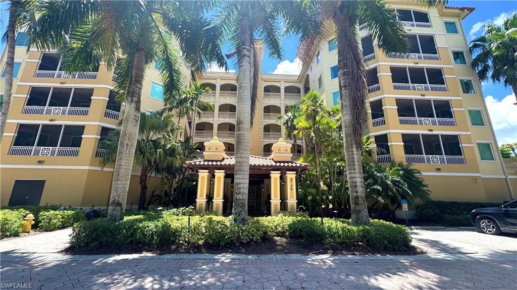 2738 Tiburon BLVD E # B405, NAPLES FL 34109-1