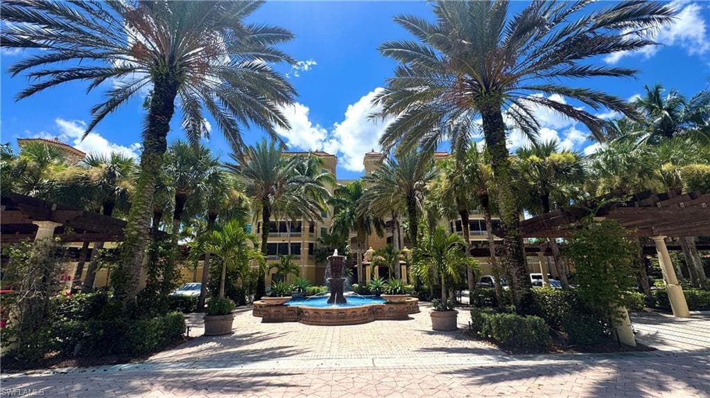 2738 Tiburon BLVD E # B405, NAPLES FL 34109-2