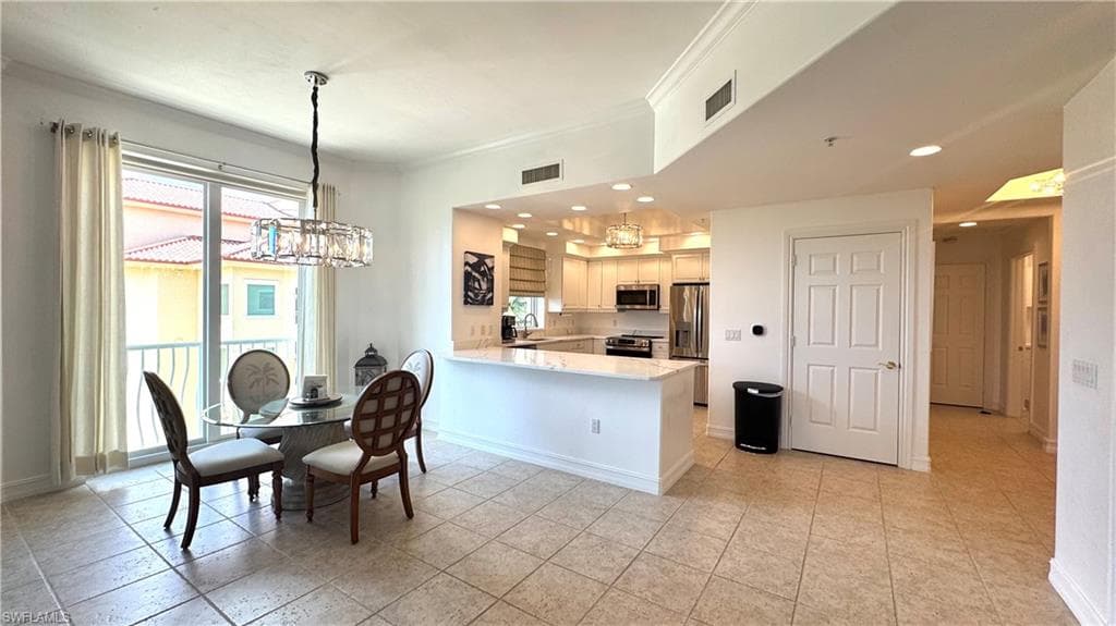 2738 Tiburon BLVD E # B405, NAPLES FL 34109-4