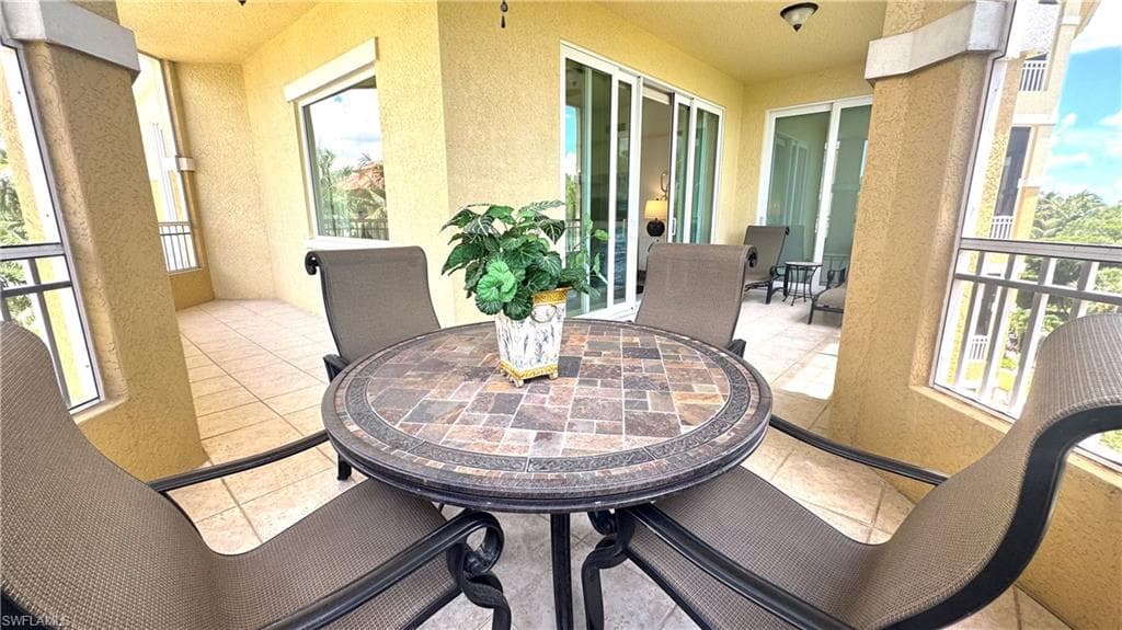 2738 Tiburon BLVD E # B405, NAPLES FL 34109-18