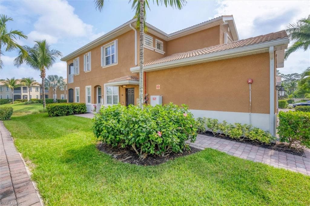 18206 Creekside Preserve LOOP # 201, FORT MYERS FL 33908-3