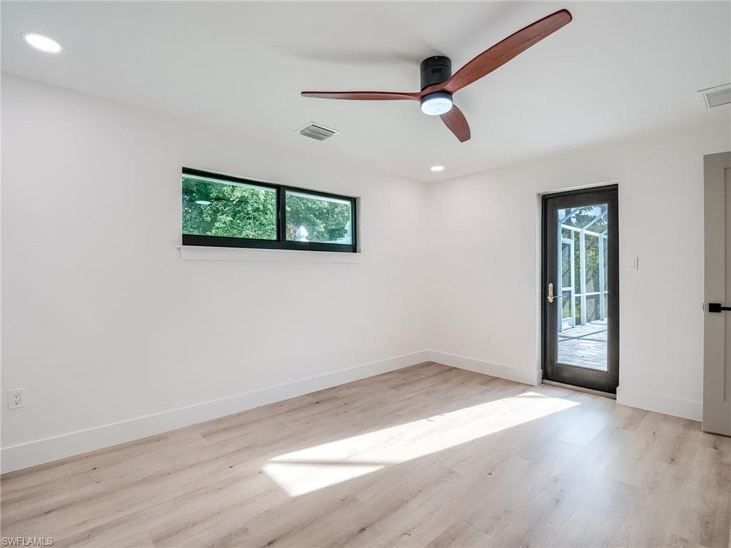 658 Donax ST, SANIBEL FL 33957-5