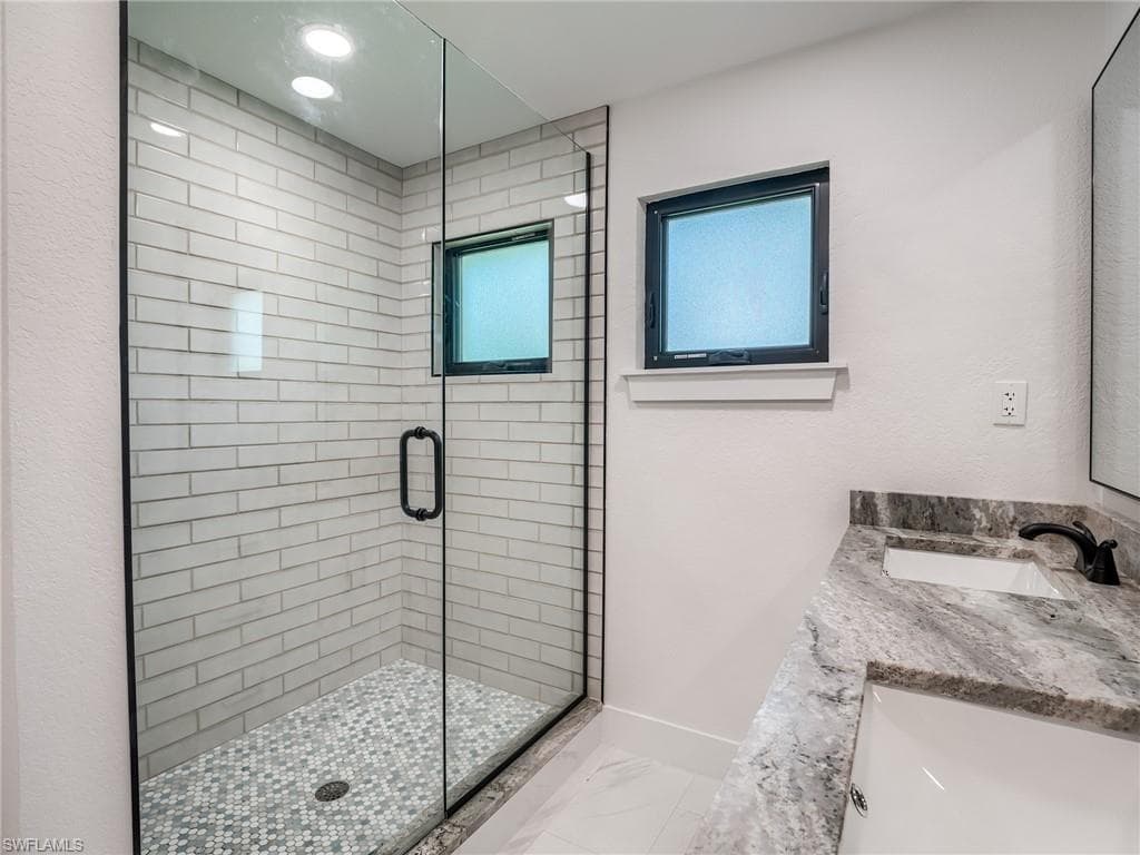658 Donax ST, SANIBEL FL 33957-9