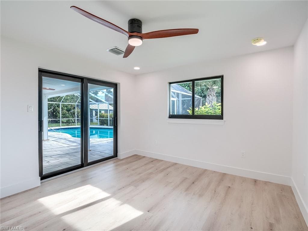 658 Donax ST, SANIBEL FL 33957-17