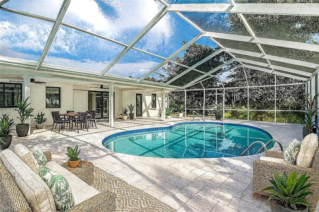 658 Donax ST, SANIBEL FL 33957-30
