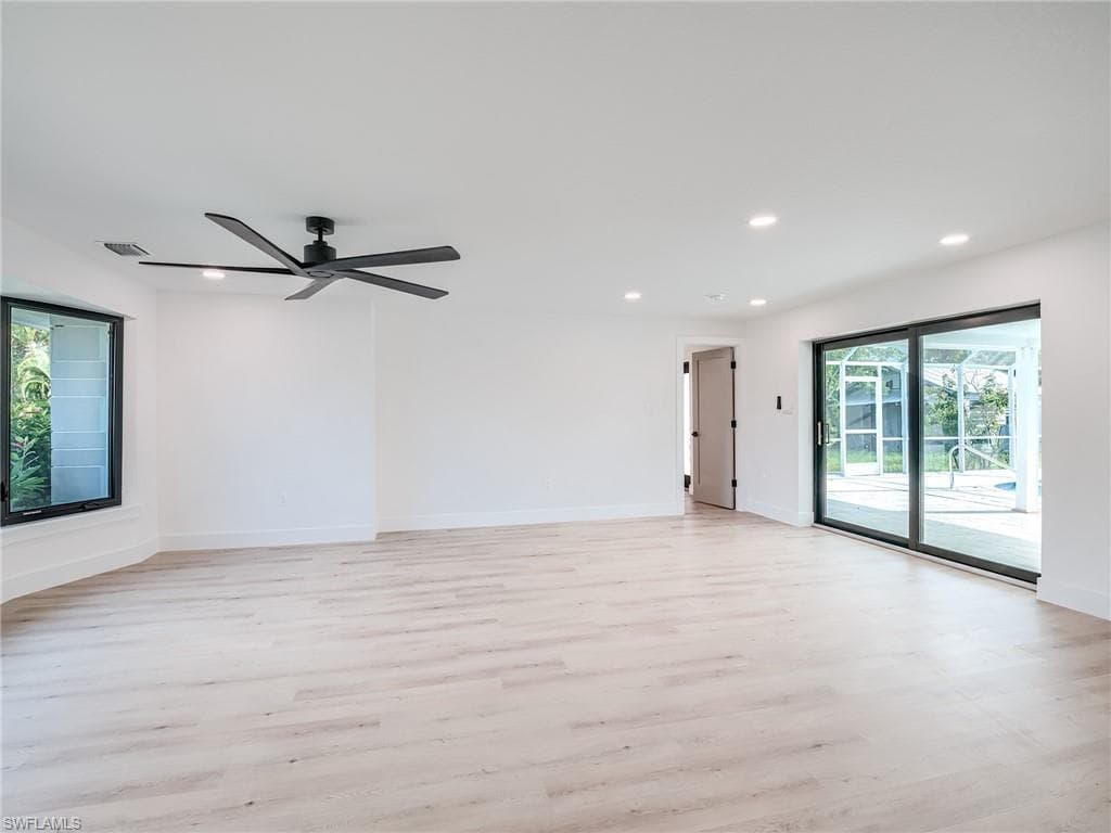 658 Donax ST, SANIBEL FL 33957-3