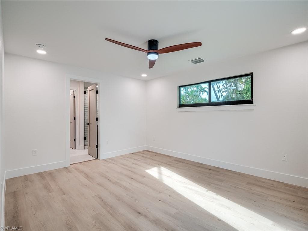 658 Donax ST, SANIBEL FL 33957-7