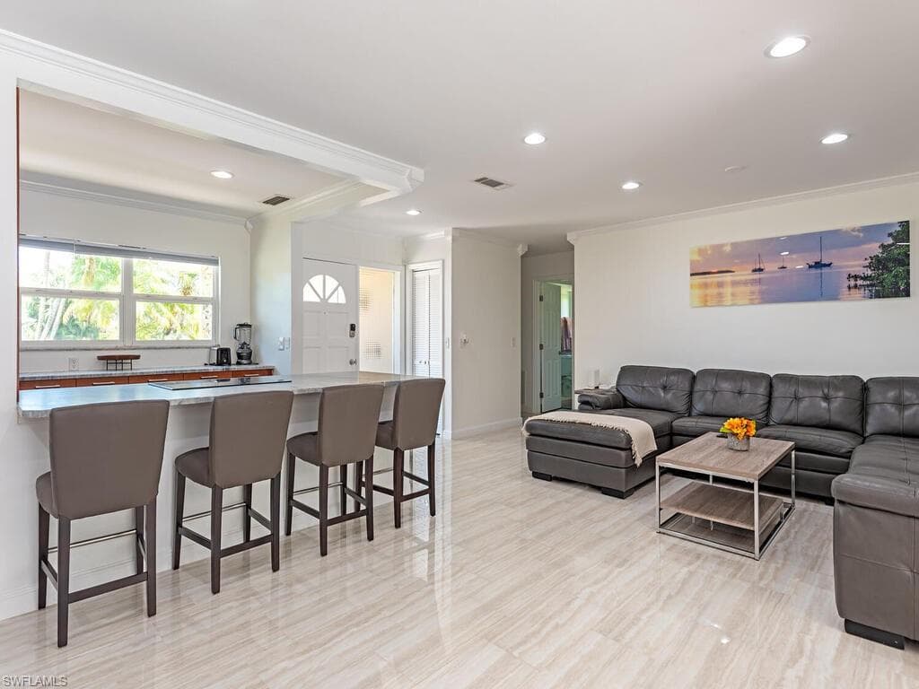 152 Coral Vine DR, NAPLES FL 34110-7