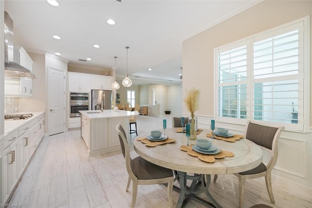 21555 Oaks Of Estero CIR, ESTERO FL 33928-3