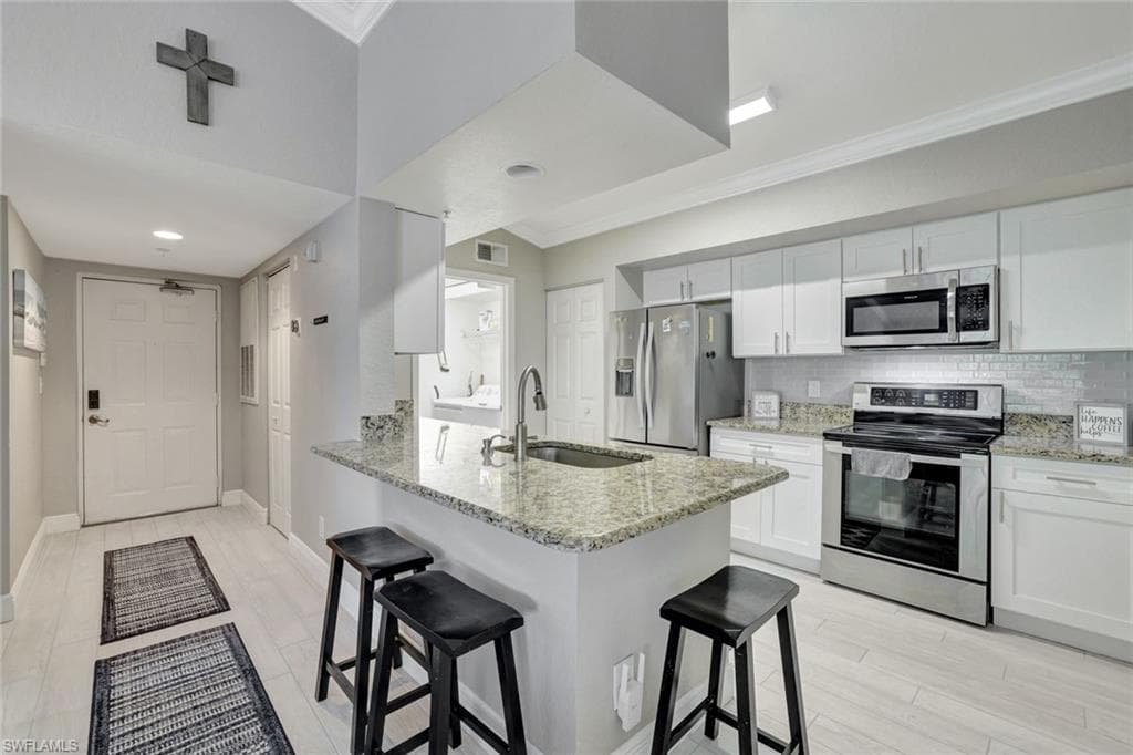 4670 Saint Croix LN # 632, NAPLES FL 34109-7