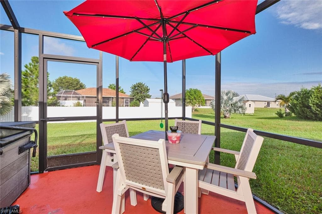 820 Unger AVE, FORT MYERS FL 33913-31