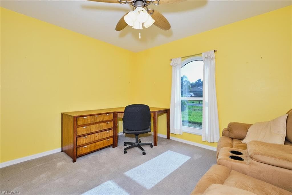 820 Unger AVE, FORT MYERS FL 33913-17