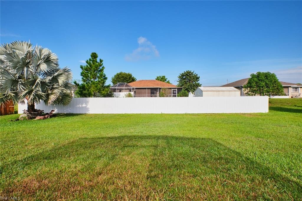 820 Unger AVE, FORT MYERS FL 33913-36