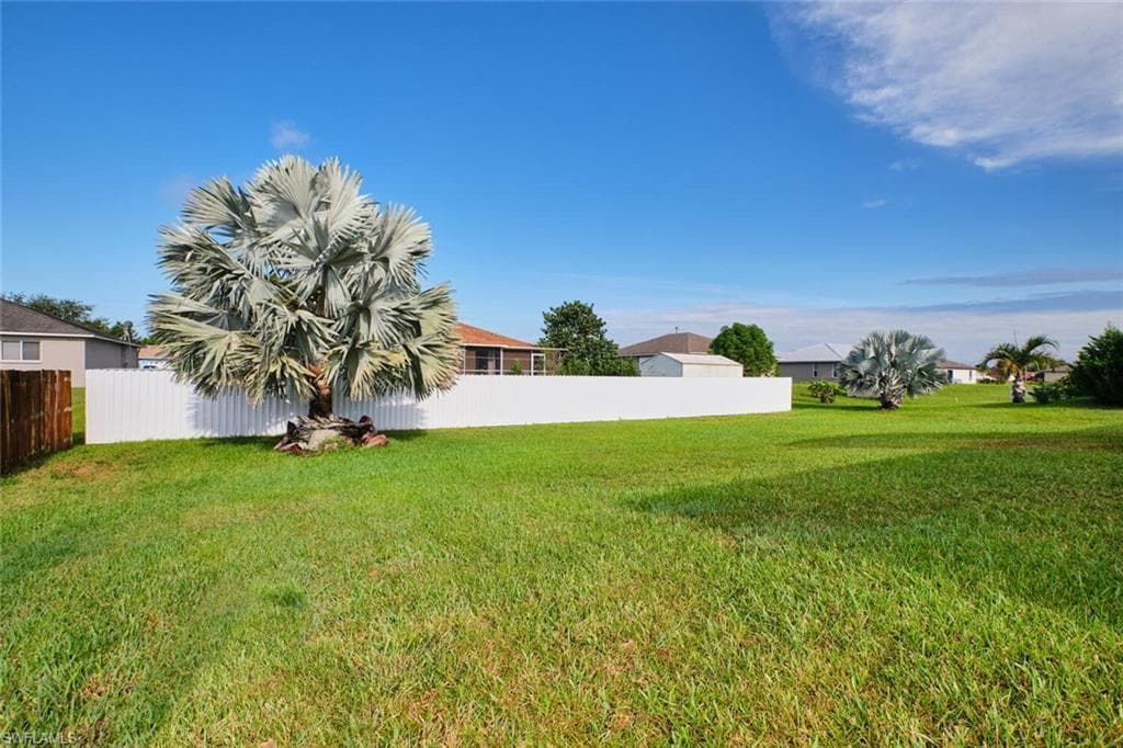 820 Unger AVE, FORT MYERS FL 33913-39