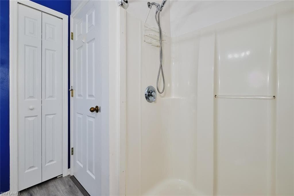 820 Unger AVE, FORT MYERS FL 33913-30