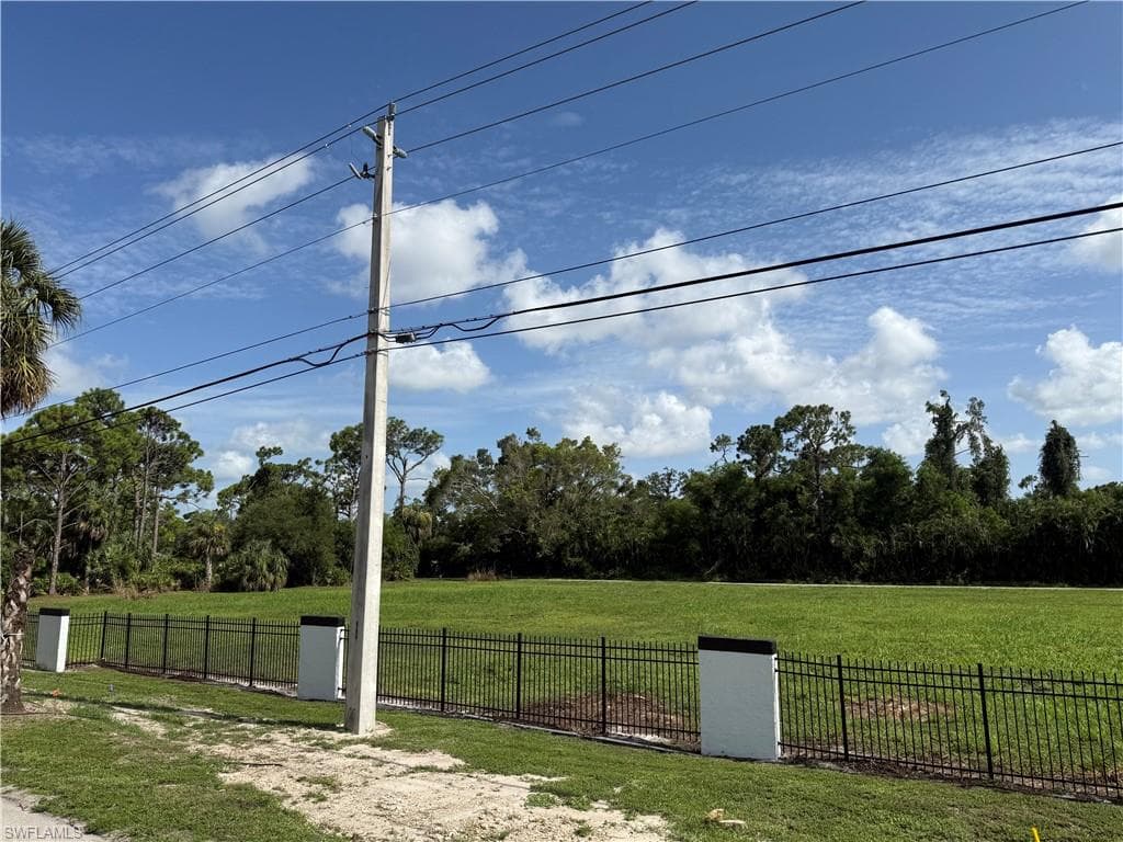 13504 Brynwood LN, FORT MYERS FL 33912-1