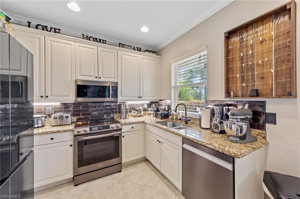 11114 Peace Lilly WAY-20