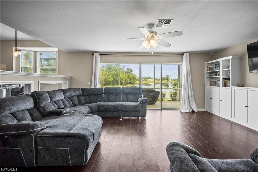 12421 Eagle Pointe CIR, FORT MYERS FL 33913-14