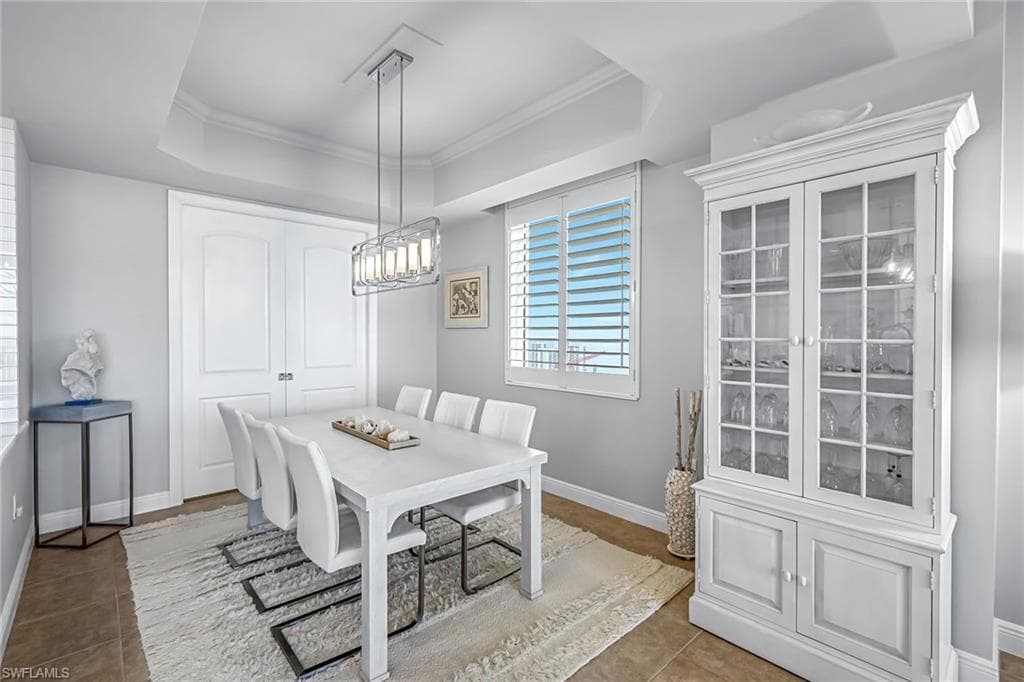 2090 W First ST # E2105, FORT MYERS FL 33901-16