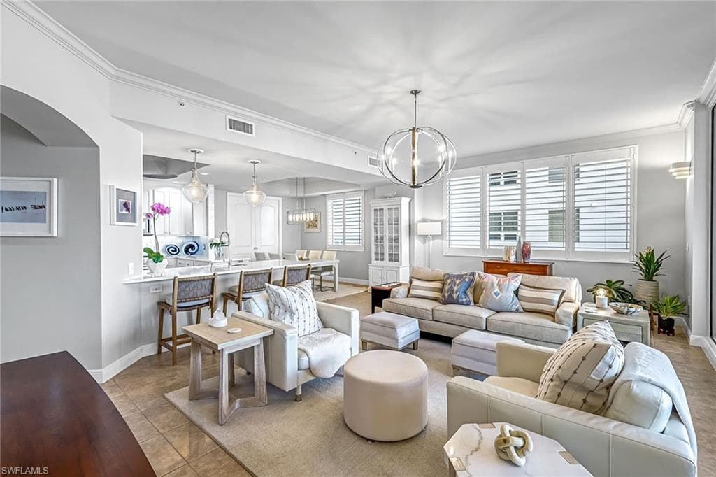 2090 W First ST # E2105, FORT MYERS FL 33901-7