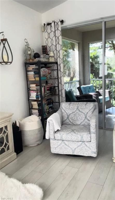 7114 Wild Forest CT # 201, NAPLES FL 34109-5