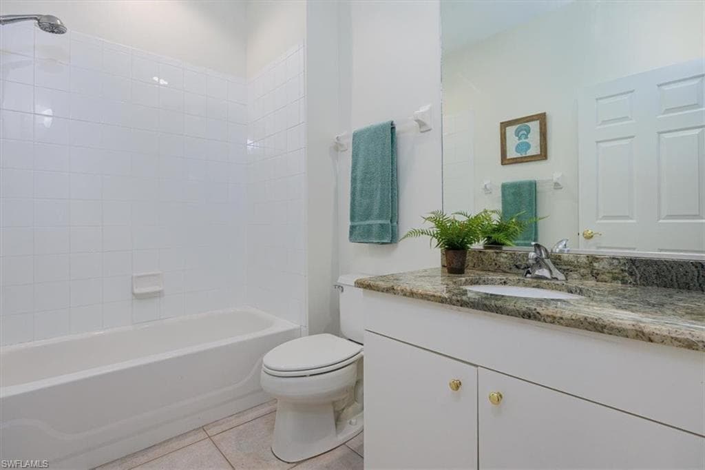 737 Mainsail PL, NAPLES FL 34110-24