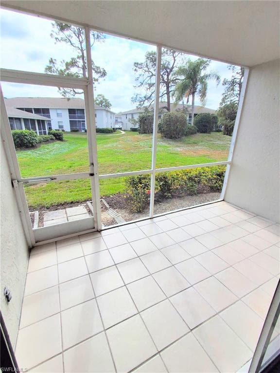 1462 Churchill CIR # T101, NAPLES FL 34116-4