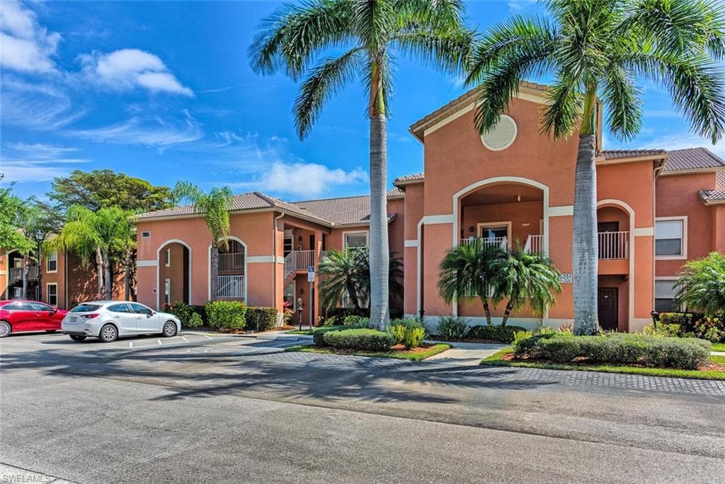 20051 Barletta LN # 2521, ESTERO FL 33928-21