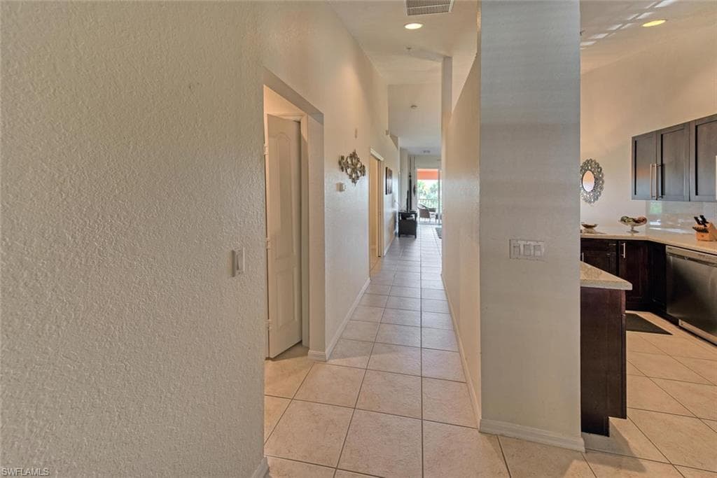 20051 Barletta LN # 2521, ESTERO FL 33928-2