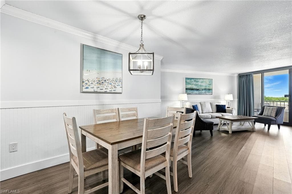 440 Seaview CT # 201, MARCO ISLAND FL 34145-14