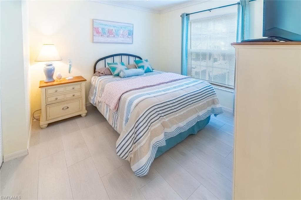 774 Wiggins Lake DR # 106, NAPLES FL 34110-13