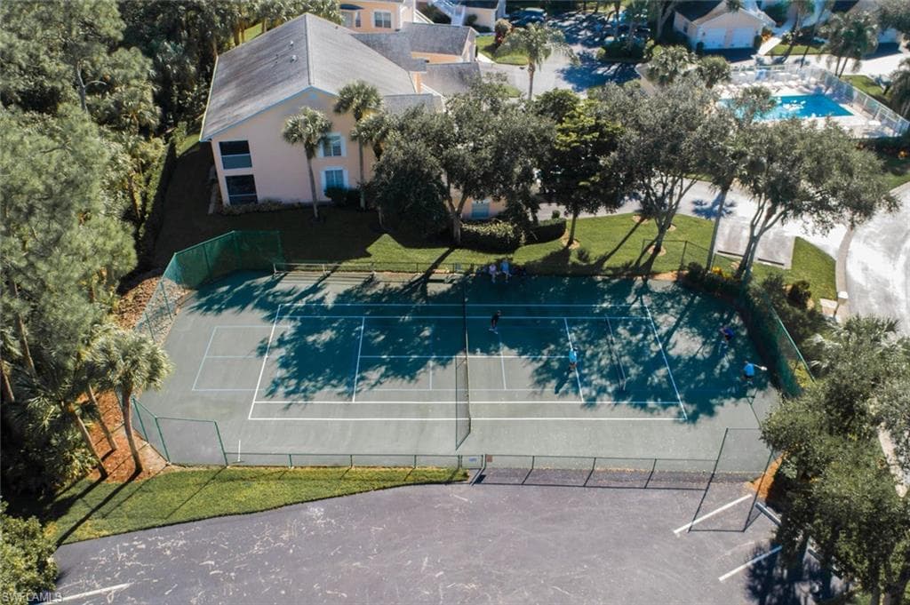 774 Wiggins Lake DR # 106, NAPLES FL 34110-34