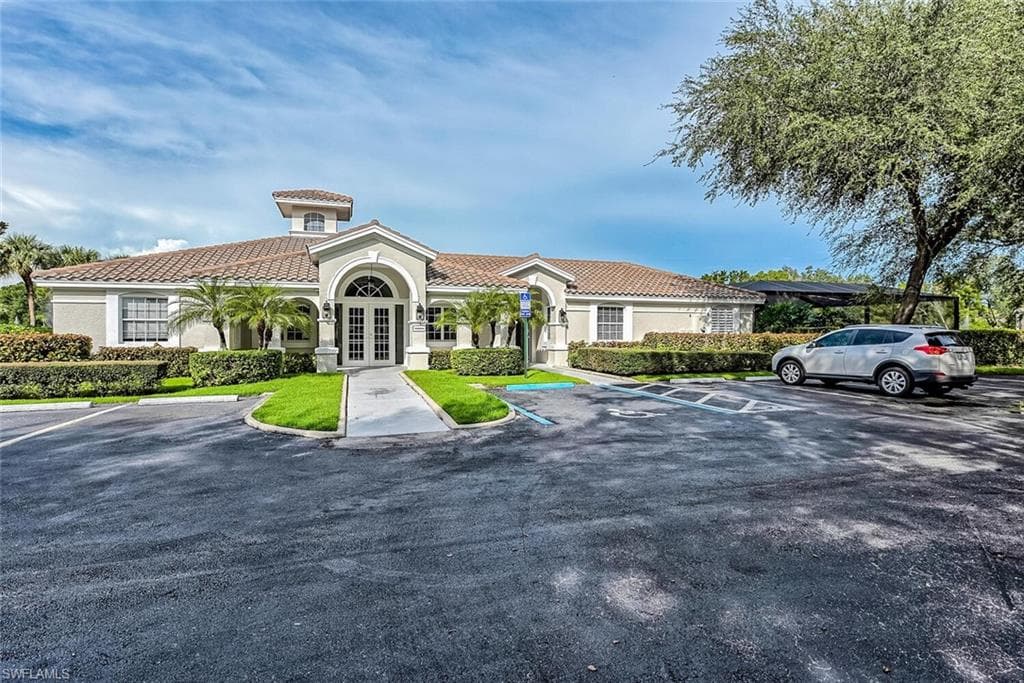 6910 Satinleaf RD N # 101, NAPLES FL 34109-22