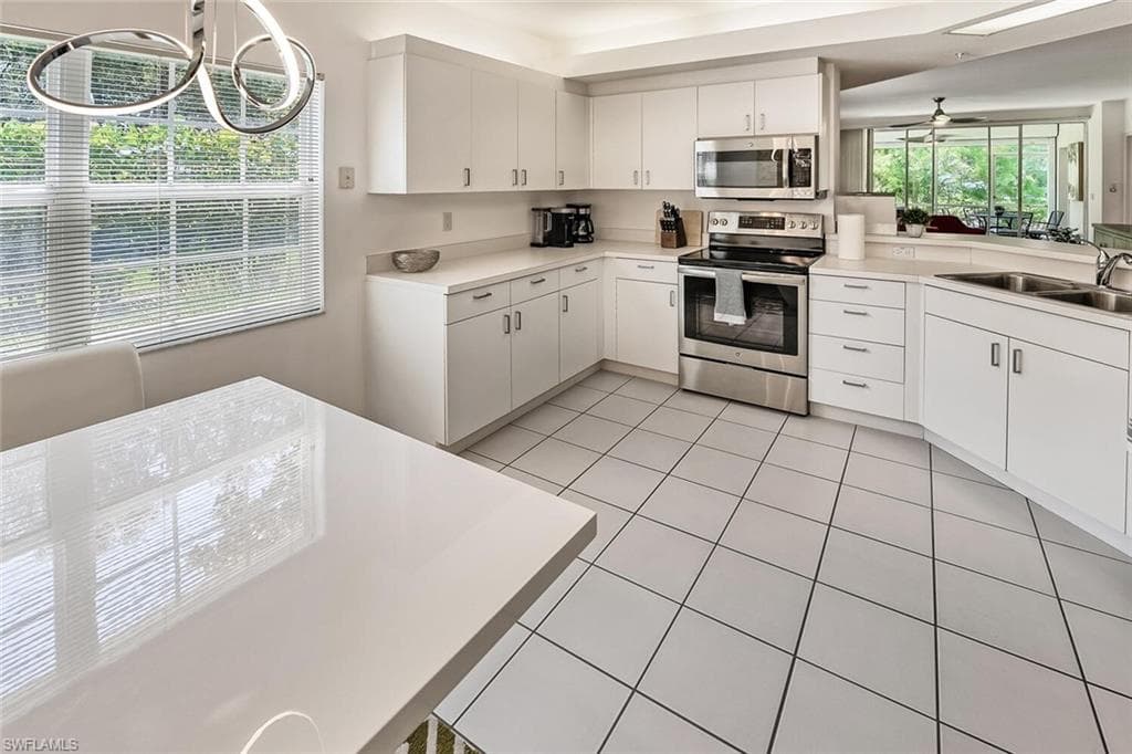 6910 Satinleaf RD N # 101, NAPLES FL 34109-7