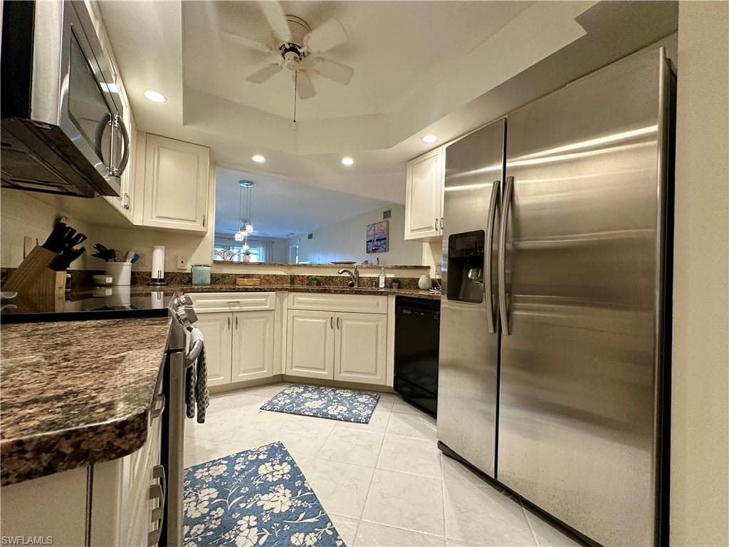 360 Horse Creek DR # 106, NAPLES FL 34110-2