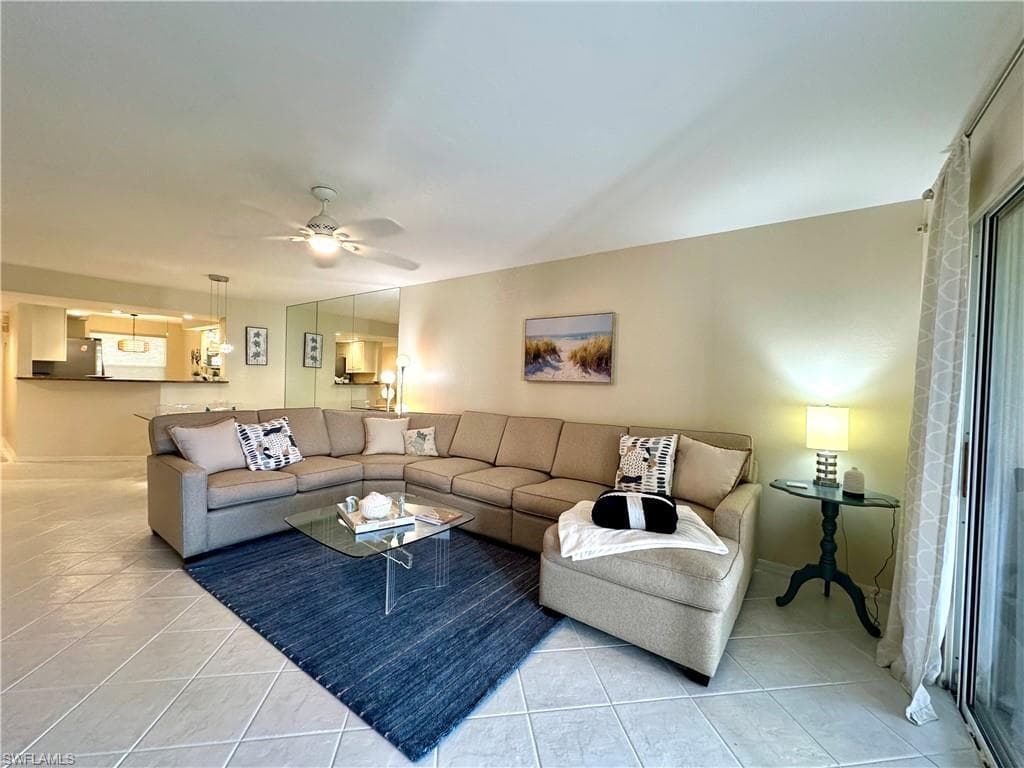 360 Horse Creek DR # 106, NAPLES FL 34110-10