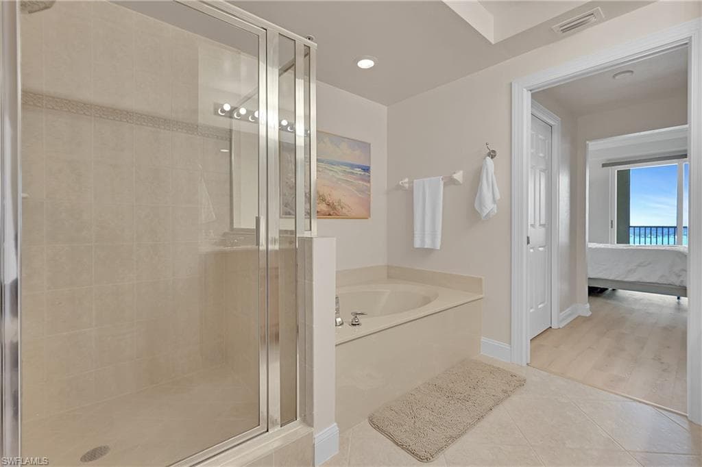 2743 1st ST # 2404, FORT MYERS FL 33916-21