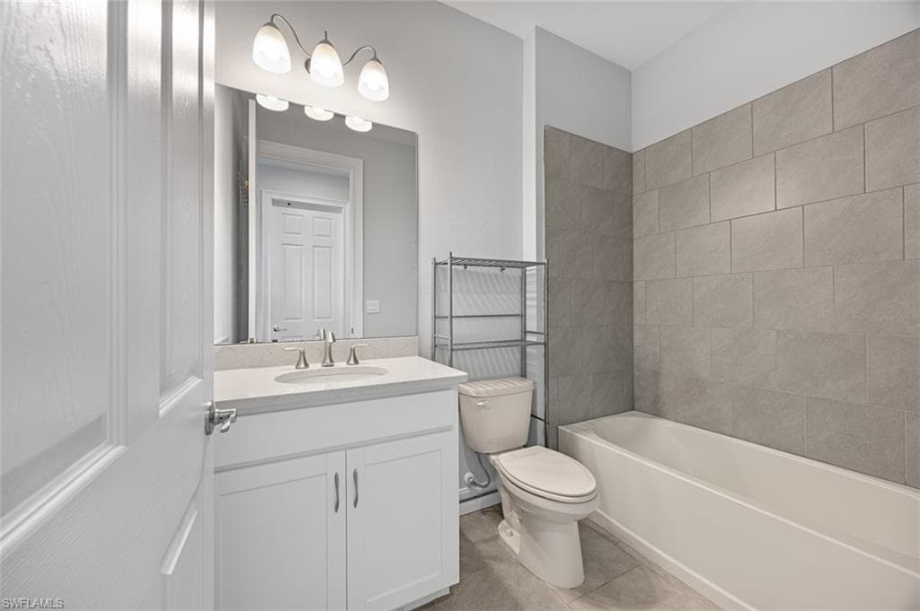 1073 Tranquil Brook DR, NAPLES FL 34114-8