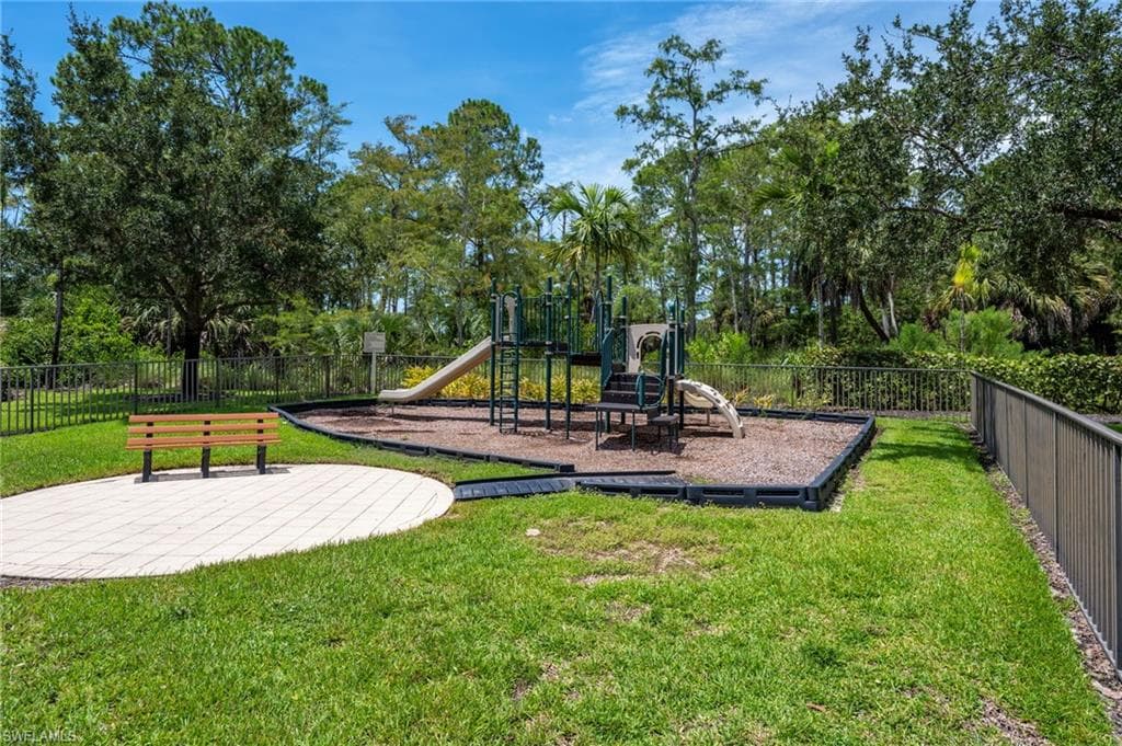 4072 Raffia DR, NAPLES FL 34119-16