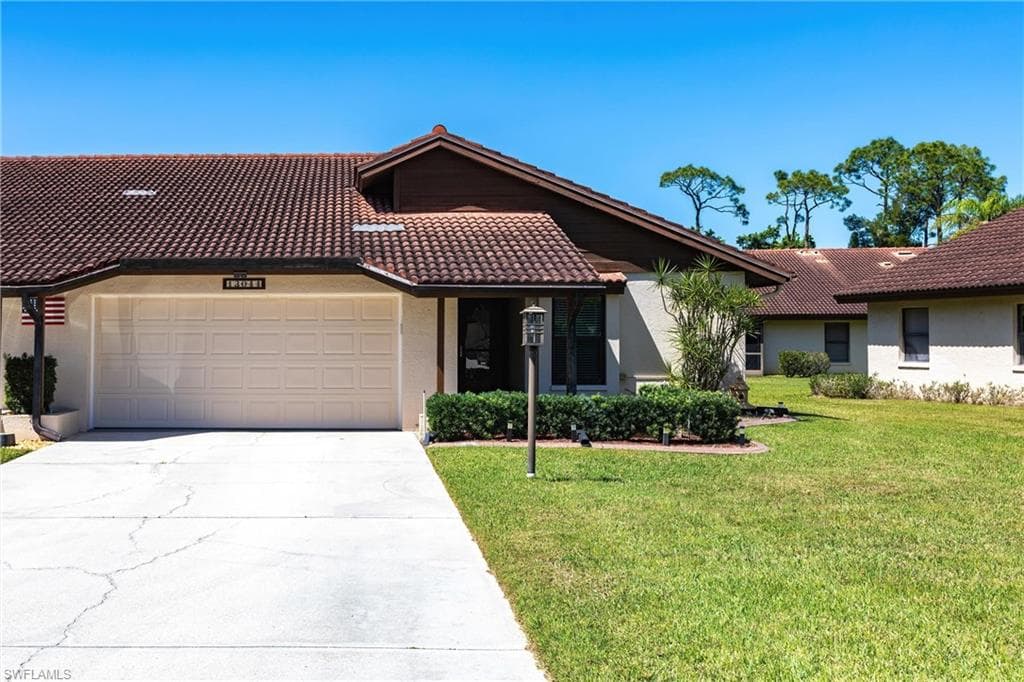 13044 Tall Pine CIR, FORT MYERS FL 33907-1