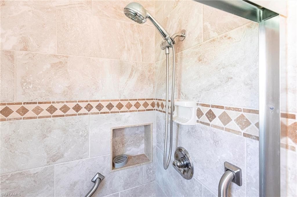13044 Tall Pine CIR, FORT MYERS FL 33907-21