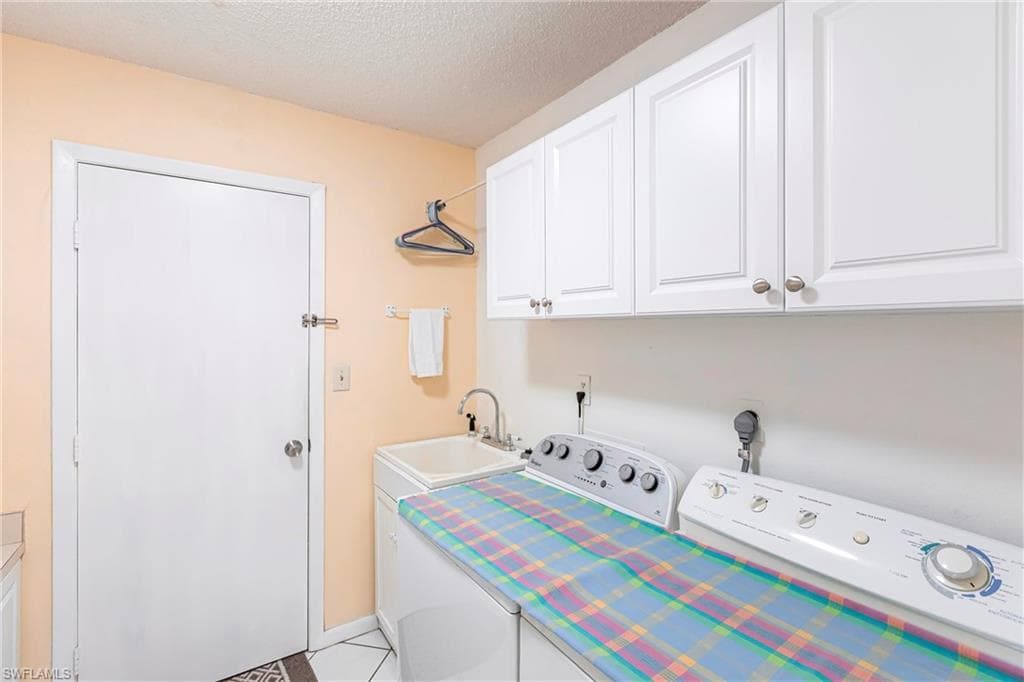 13044 Tall Pine CIR, FORT MYERS FL 33907-33