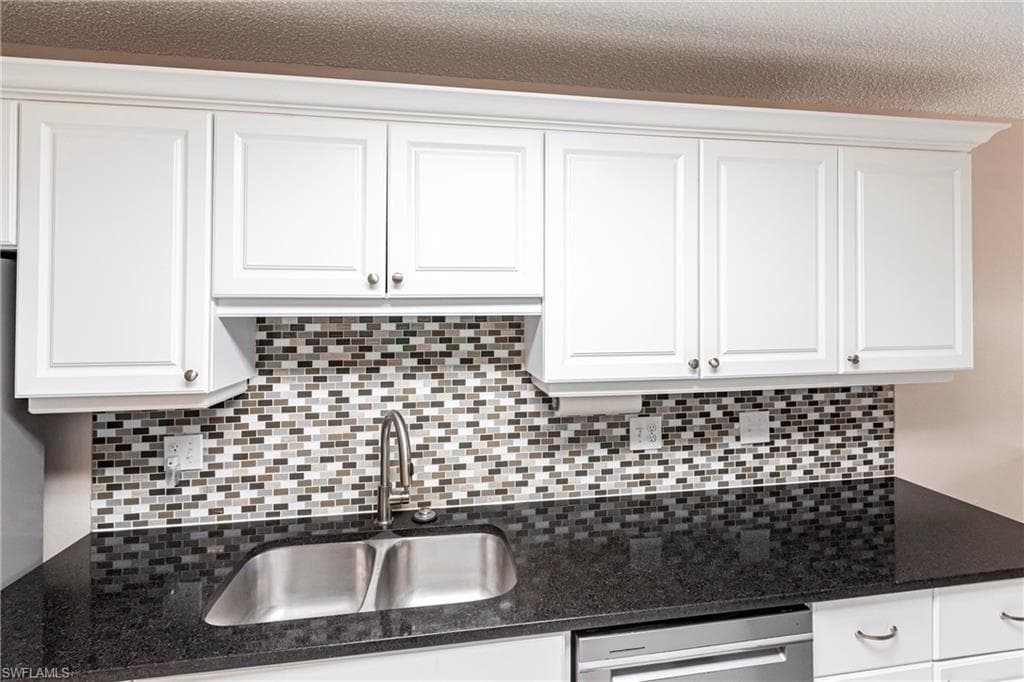 13044 Tall Pine CIR, FORT MYERS FL 33907-9