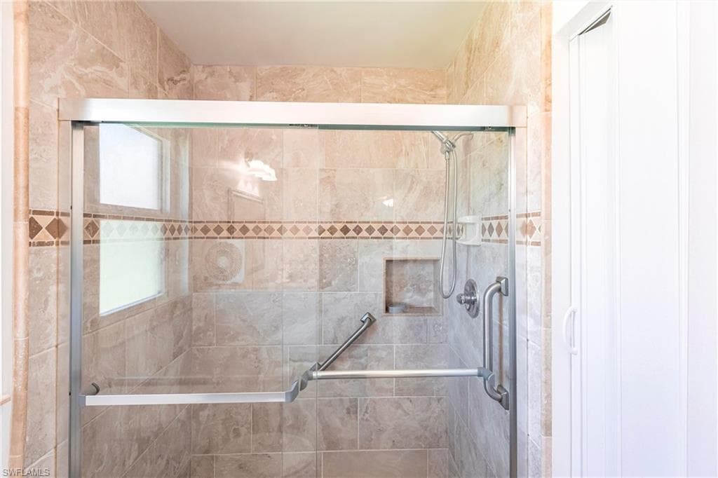 13044 Tall Pine CIR, FORT MYERS FL 33907-20