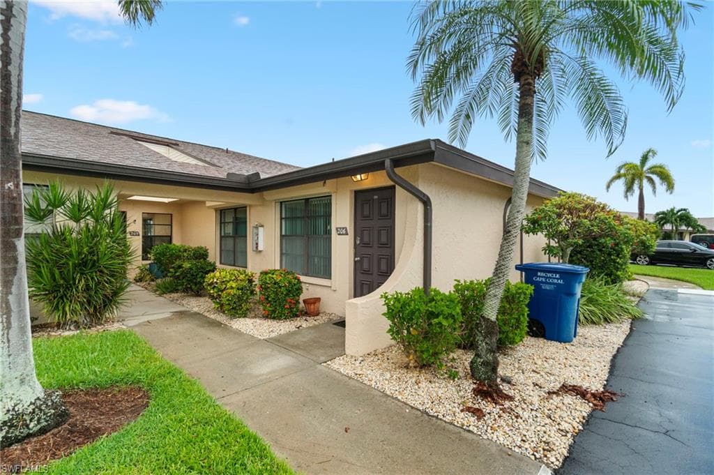 3913 SE 11th AVE # 206, CAPE CORAL FL 33904-13