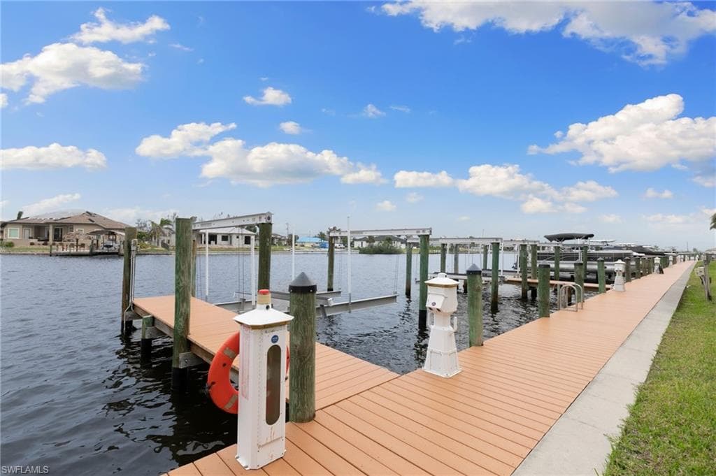 175 Shadroe Cove CIR # 1101, CAPE CORAL FL 33991-30