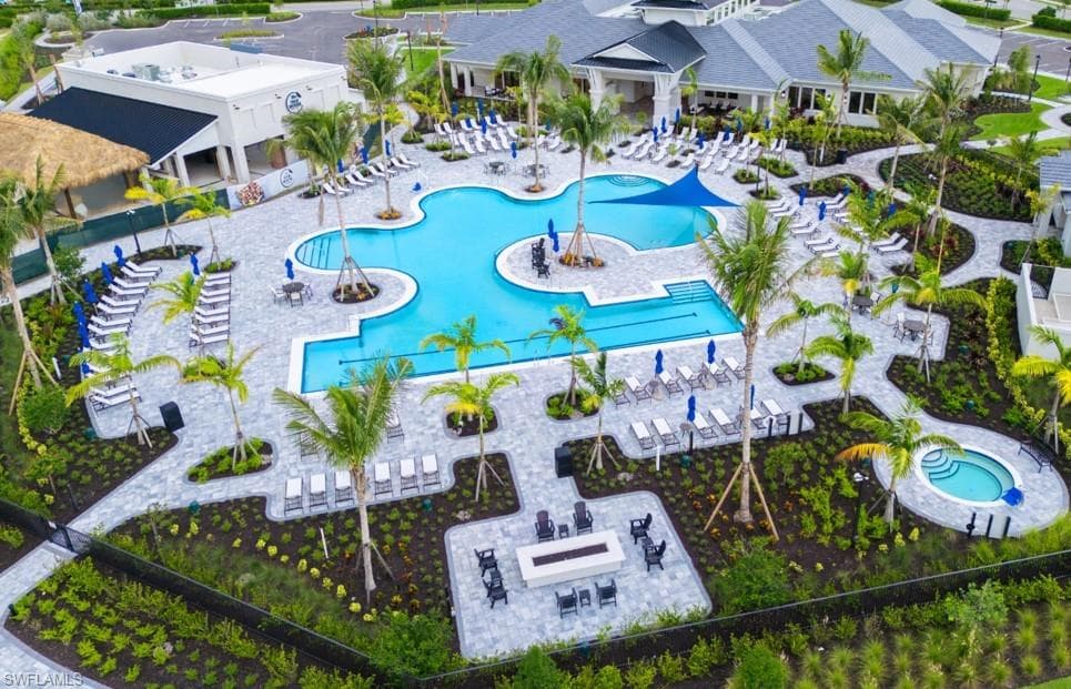 7002 Del Webb Oak Creek BLVD N, NORTH FORT MYERS FL 33917-2