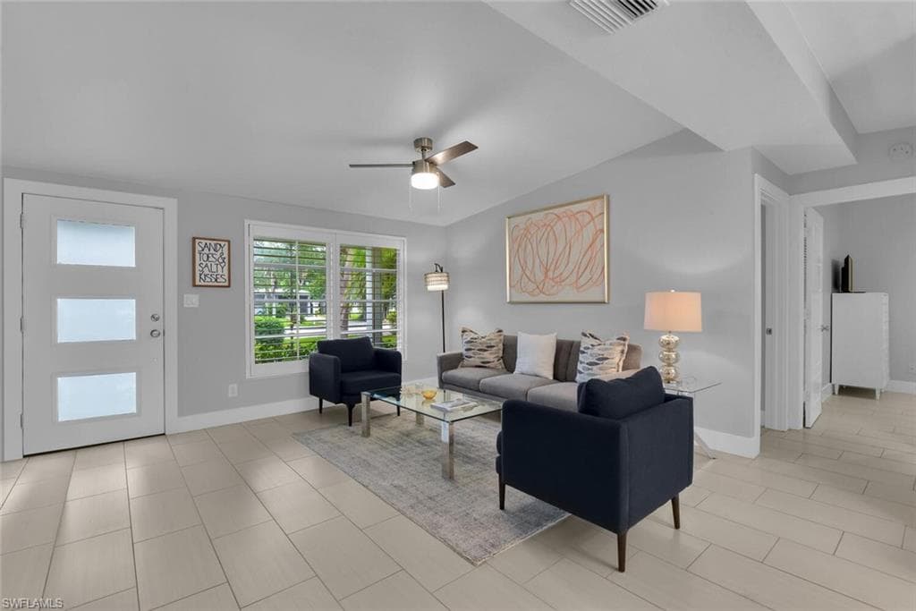 2048 Harbor LN, NAPLES FL 34104-1