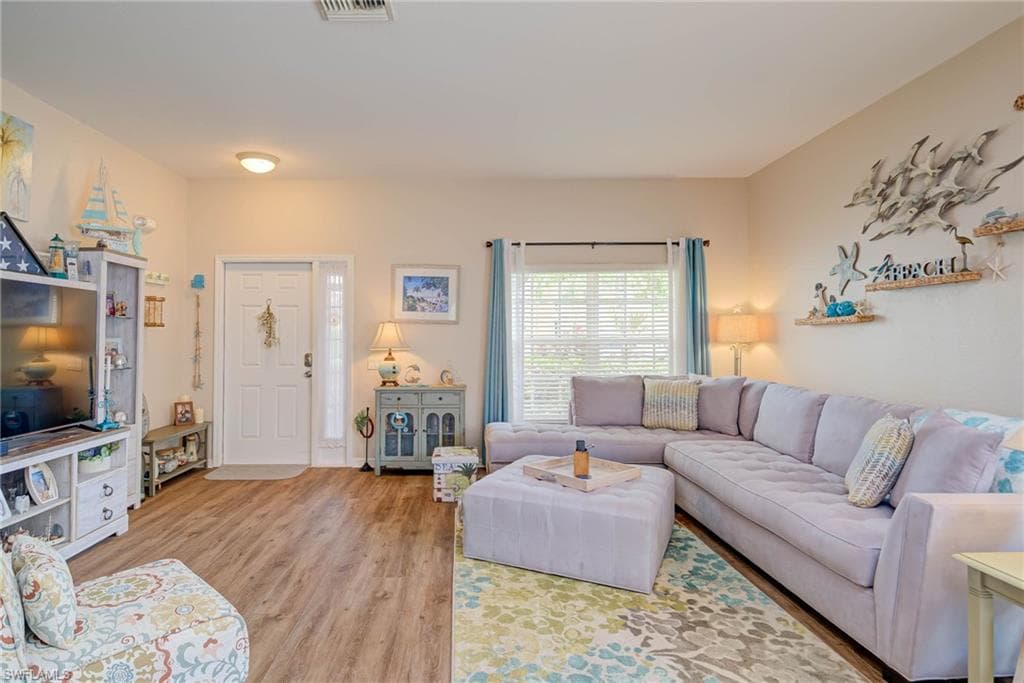 9005 Falcon Pointe LOOP-5